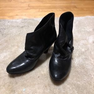 Nine West Booties (Size: 6)